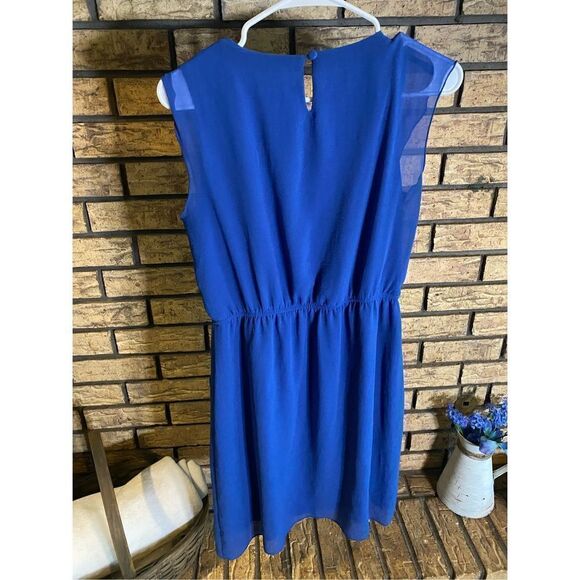 Emma & Michele Ruffle Dress‎ - Picture 2 of 5